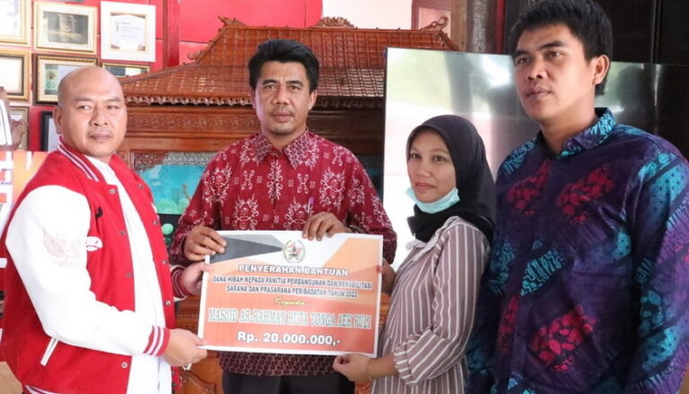 Meski sangat minoritas, yaitu hanya 5 persen dari keseluruhan penduduk, namun Umat Muslim di Tapanuli Utara (Taput) mengaku merasa nyaman tinggal di kabupaten tersebut.