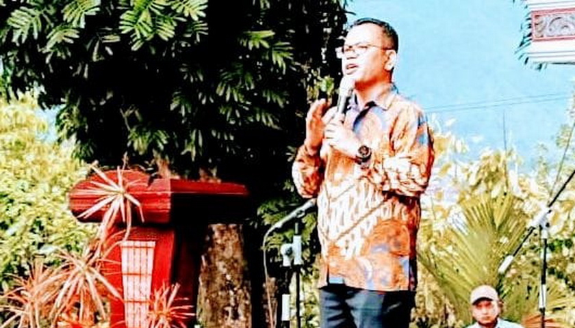 Bupati Toba Poltak Sitorus menyampaikan dukungannya untuk pendirian Universitas Negeri Tapanuli Raya.