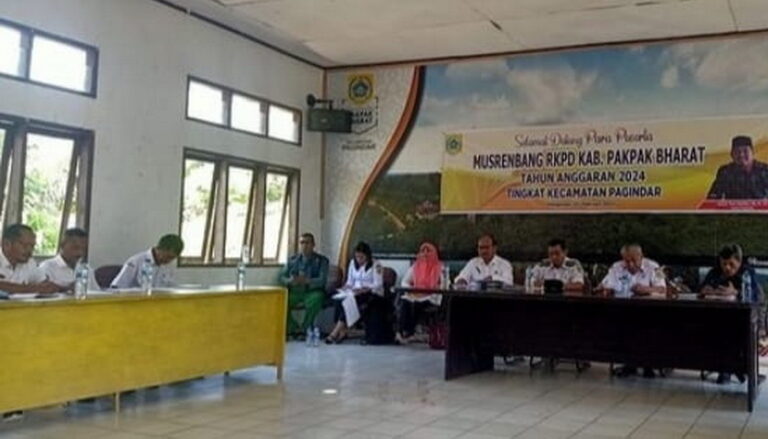 Pemerintah Kecamatan Pagidar, Rabu (1/2/2023), melaksanakan Musyawarah Perencanaan Pembangunan (Musrenbang) Tahun 2023 di Aula Kantor Kecamatan Pagindar.