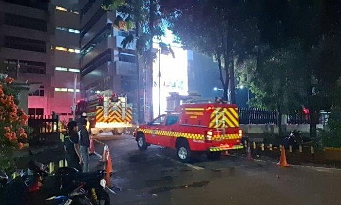 Menteri Agraria dan Tata Ruang/Kepala Badan Pertanahan Nasional (ATR/BPN) Nusron Wahid membantah kebakaran di gedung kementerian yang dipimpinnya itu, terkait dengan pagar laut yang lagi ramai jadi perbincangan.